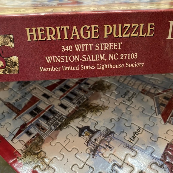 30" x 24" 1000 pc Heritage Jigsaw Puzzle - “ Lighthouses of the Great Lakes” - Picture 3 of 4